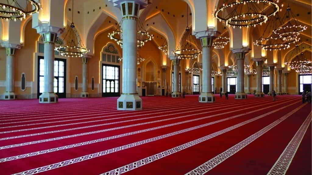 Why Mosque Carpets Are Essential for Your Prayer Space