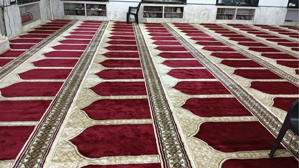 Choosing Mosque carpets for high foot traffic in Abu Dhabi