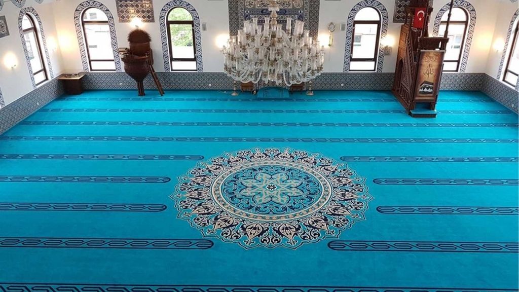 why mosque carpets essential for your prayer space